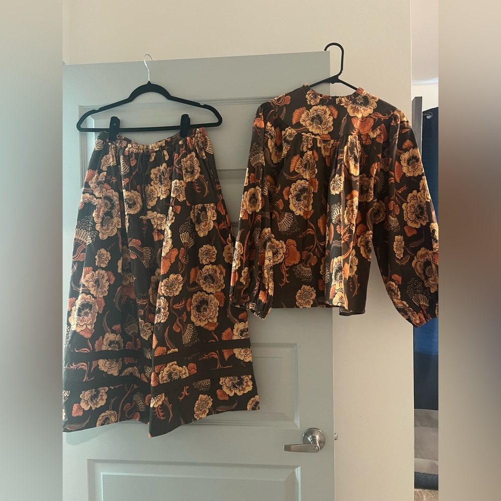 NEW Sheridan French skirt and blouse set